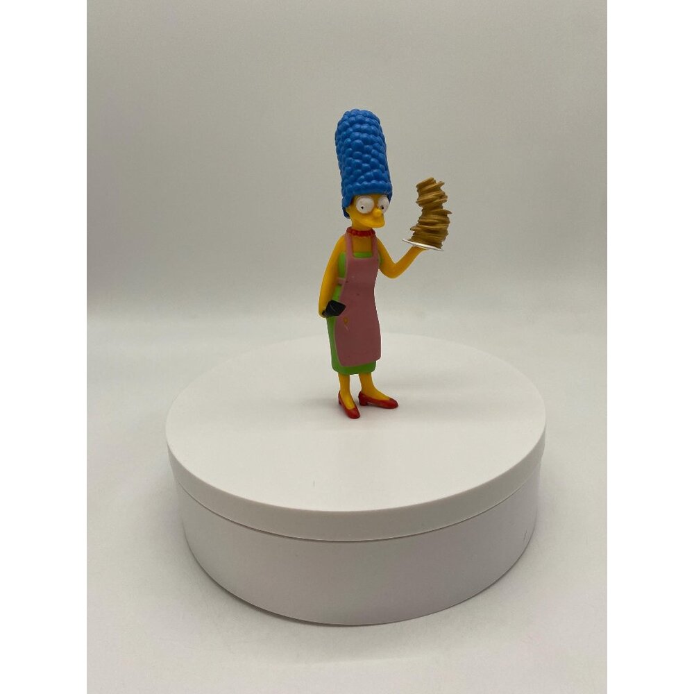2007 The Simpsons Marge Simpson with Pancakes Figurine Toy